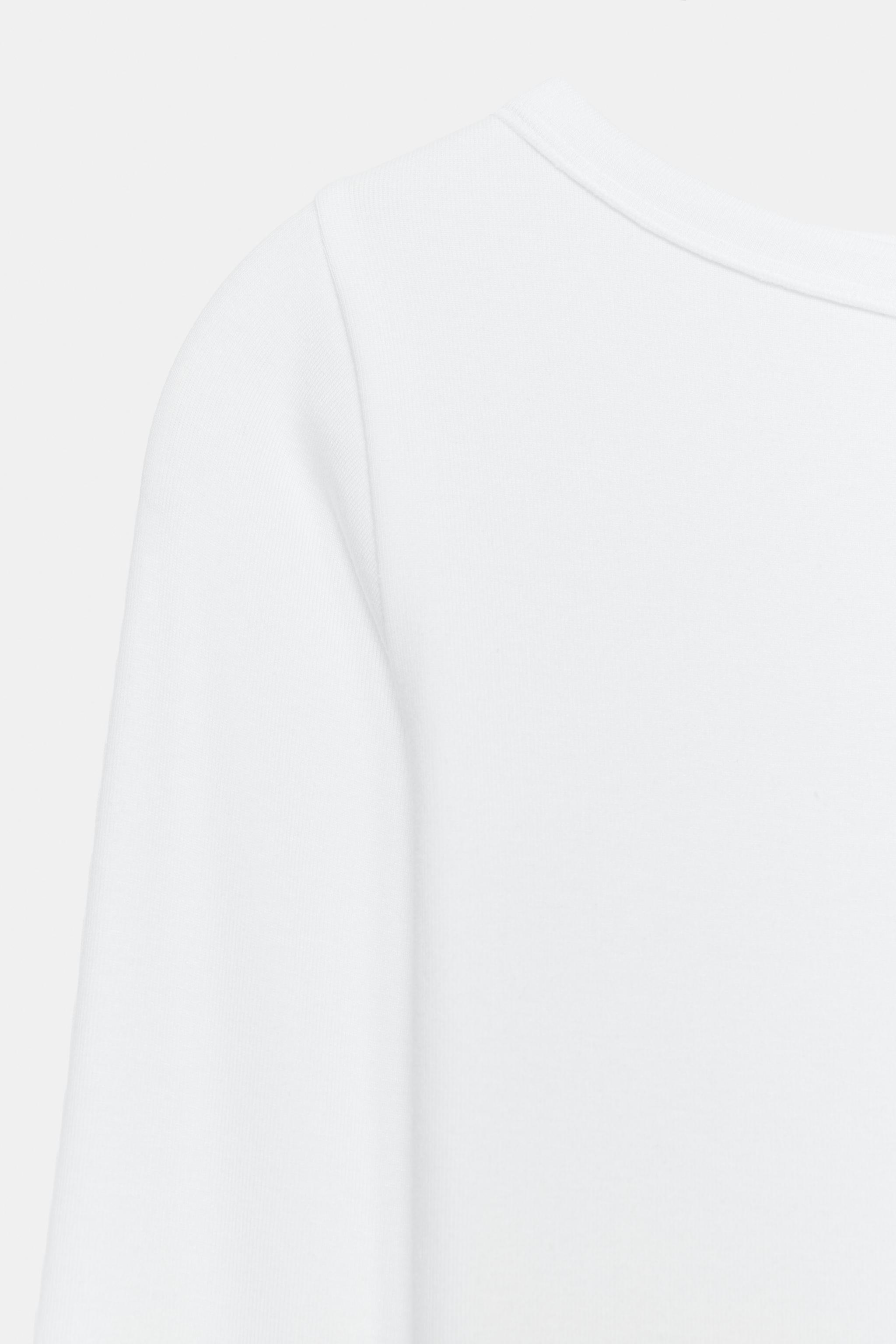 T-SHIRT À COL BATEAU